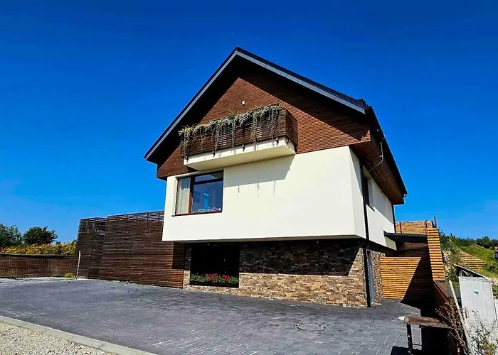 Lomnica Casa de Férias *